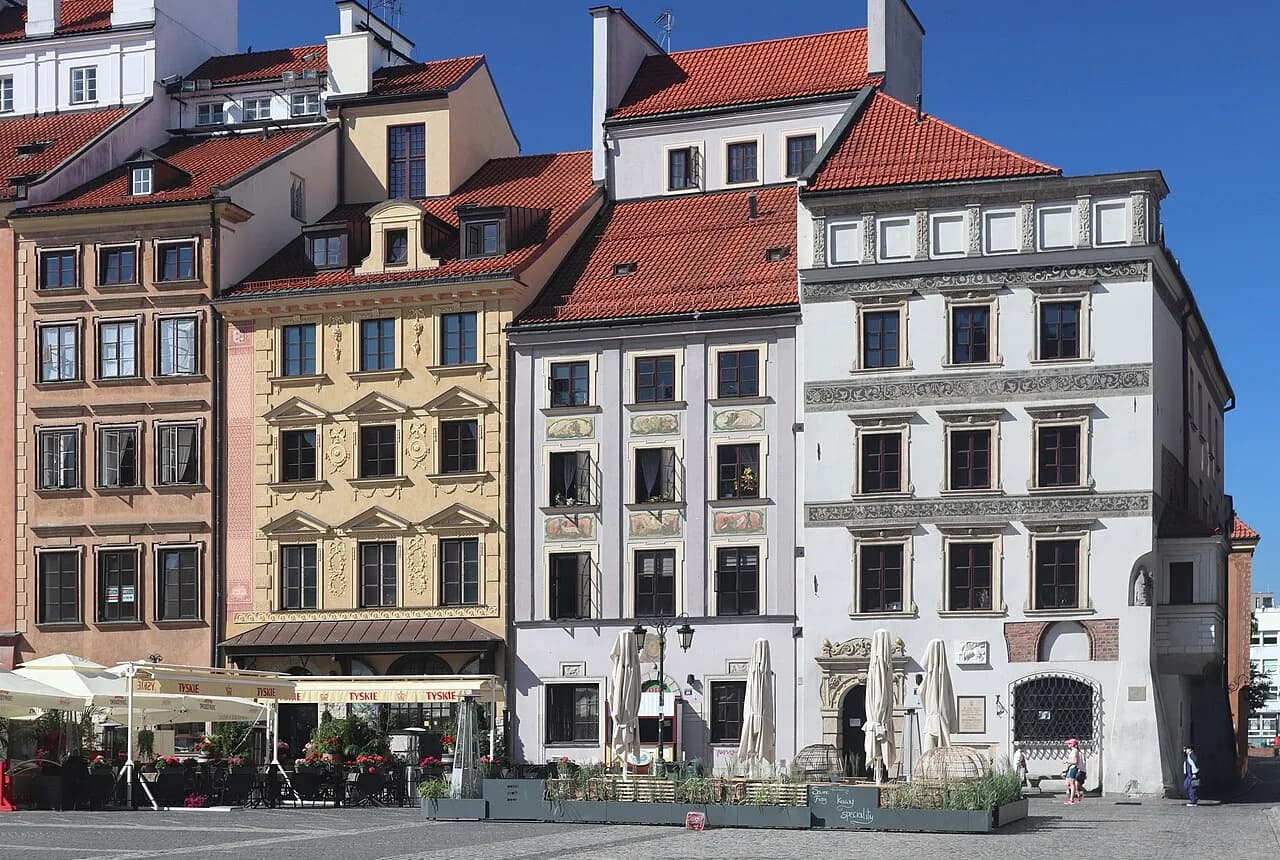 Warszawa — Day of Escape
