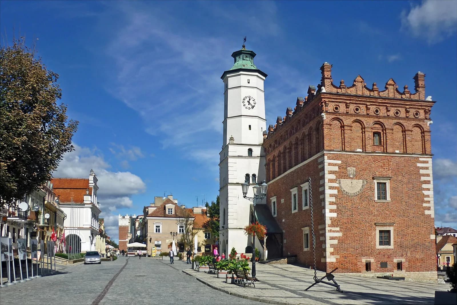Sandomierz — figury i podziemia
